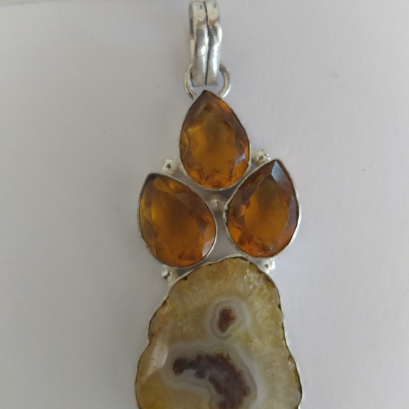 Solar Quartz and Citrine Pendant - Picture 3 of 3